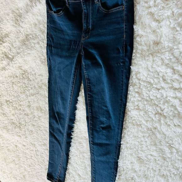 American eagle high rise jeans - Picture 2 of 6